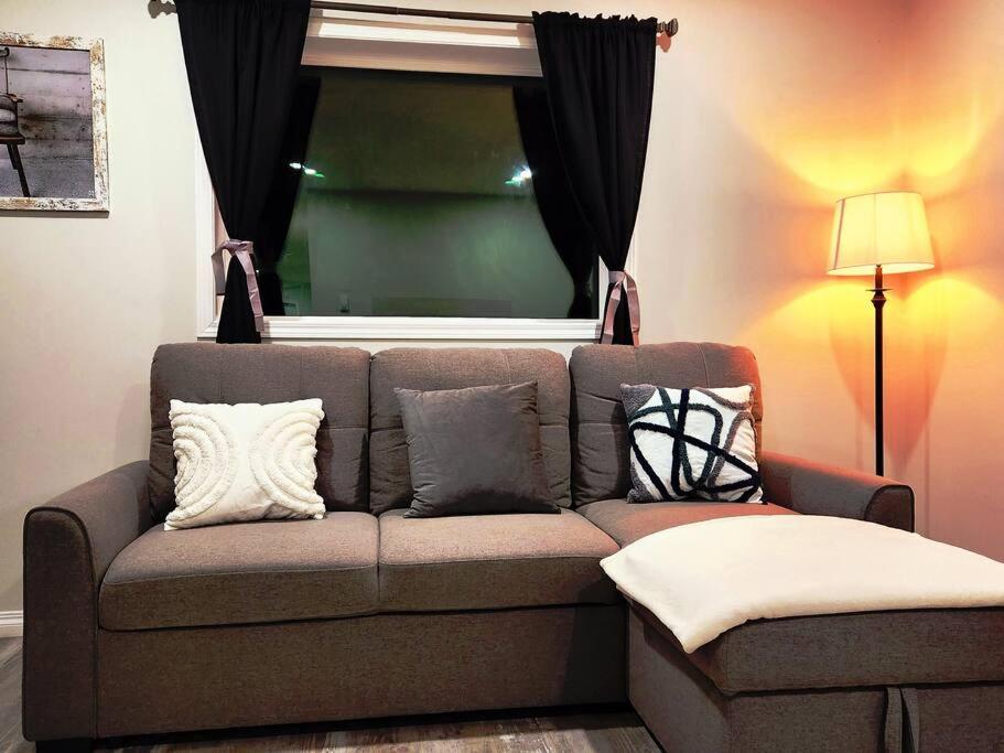 Comfort First - Sleeps 6 Whitehorse Eksteriør billede